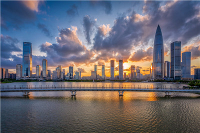 夜幕降临，上海品茶工作室为夜生活增添新的风景